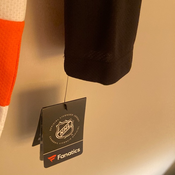 Philadelphia Flyers Youth jersey NHL officially licensed (new with tags) (L/XL) - Picture 3 of 4